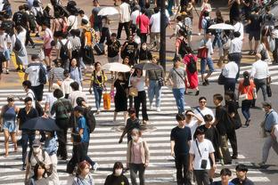 高效两双！萨林杰半场11中7拿到17分10板4助